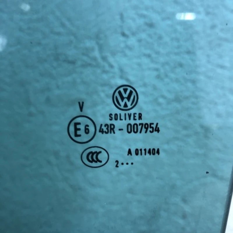 Geam stanga spate / Volkswagen Passat B7 2013 / Caroserie, oglinzi si faruri