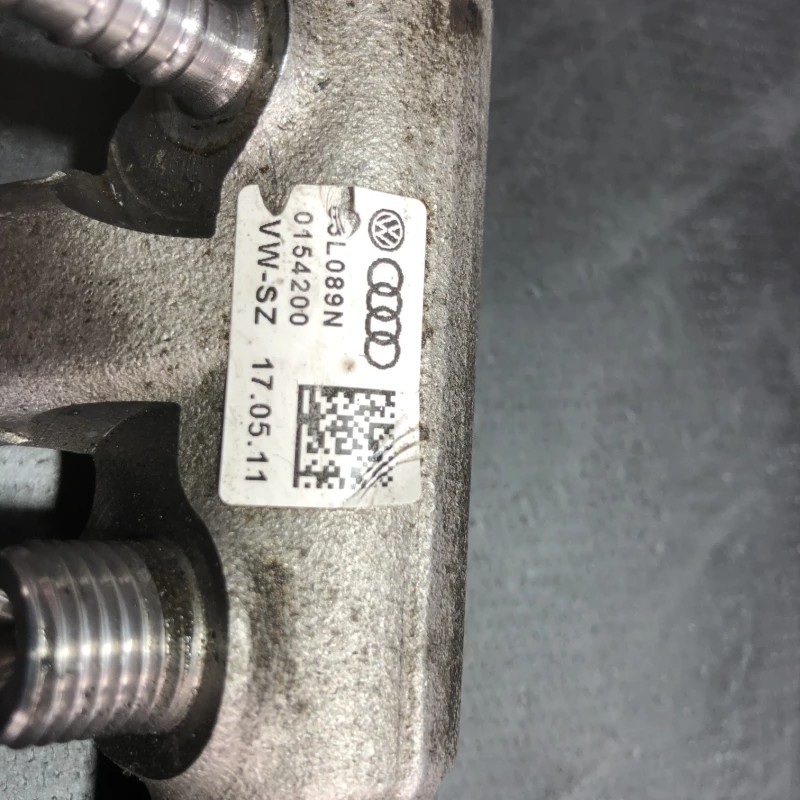 Rampa injectoare cu senzor / Volkswagen Passat B7 2013 / Motor, racire si evacuare