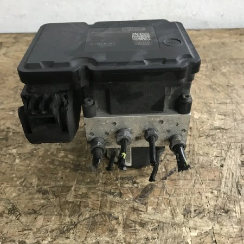 Pompa ABS / Ford Fiesta MK6 2012 / Frane