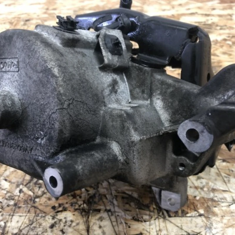 Carcasa filtru motorina / Ford Fiesta MK6 2012 / Motor, racire si evacuare
