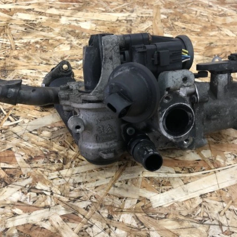 Racitor gaze EGR / Ford Fiesta MK6 2012 / Motor, racire si evacuare