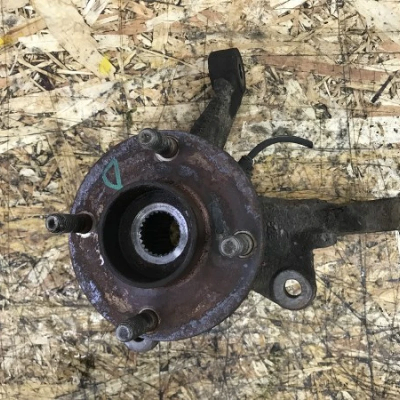 Fuzeta dreapta fata / Ford Fiesta MK6 2012 / Directie si suspensie