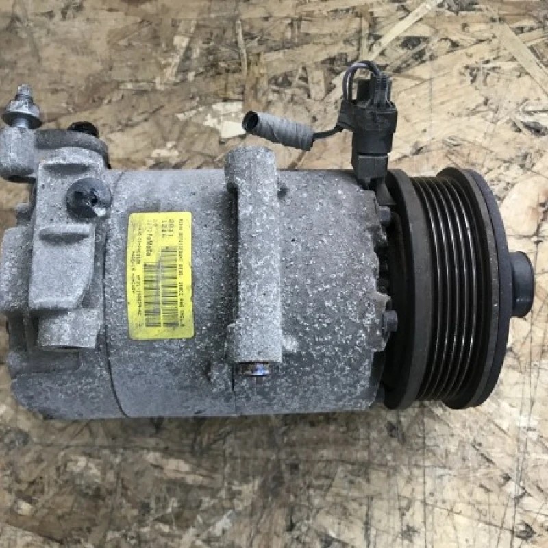 Compresor clima / Ford Fiesta MK6 2012 / Caroserie, oglinzi si faruri