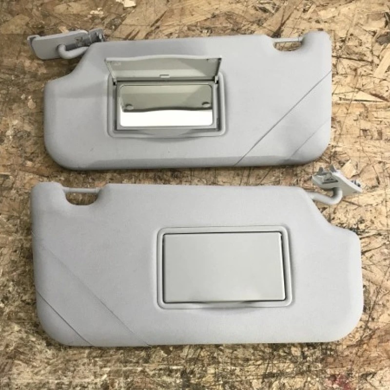 Parasolar stanga dreapta / Ford Fiesta MK6 2012 / Interior