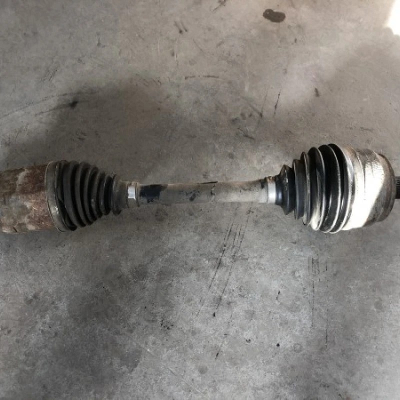Planetara stanga fata / Volkswagen T5 Transporter 2012 / Directie si suspensie