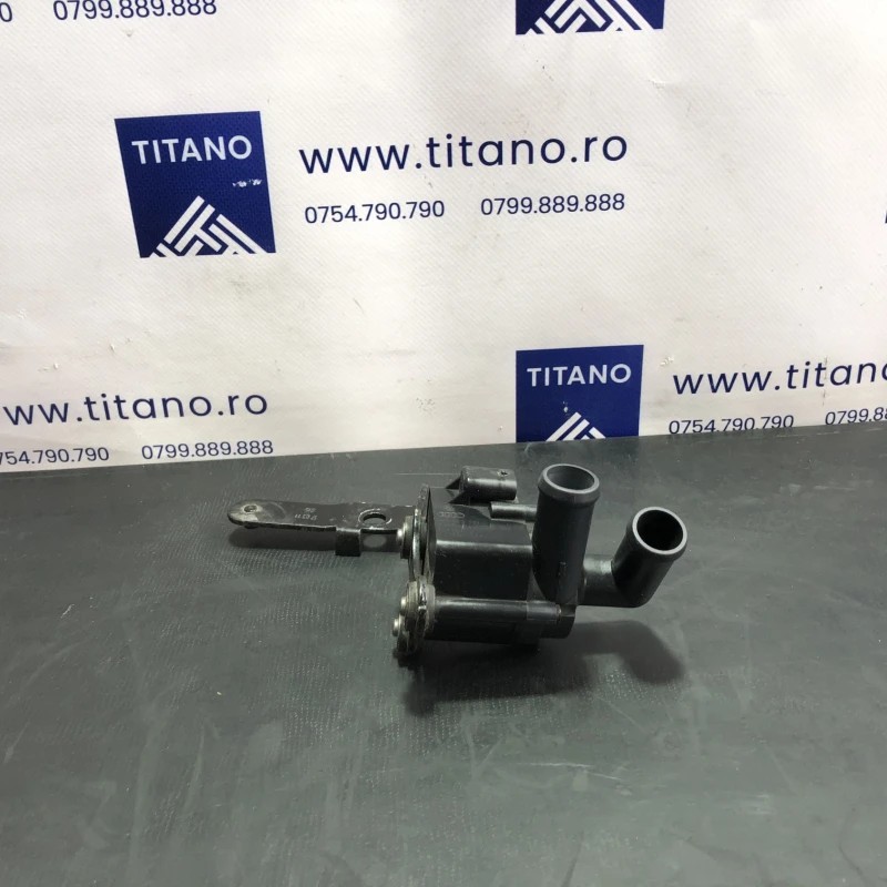 Pompa auxiliara recirculare apa / Volkswagen Passat B7 2013 / Motor, racire si evacuare