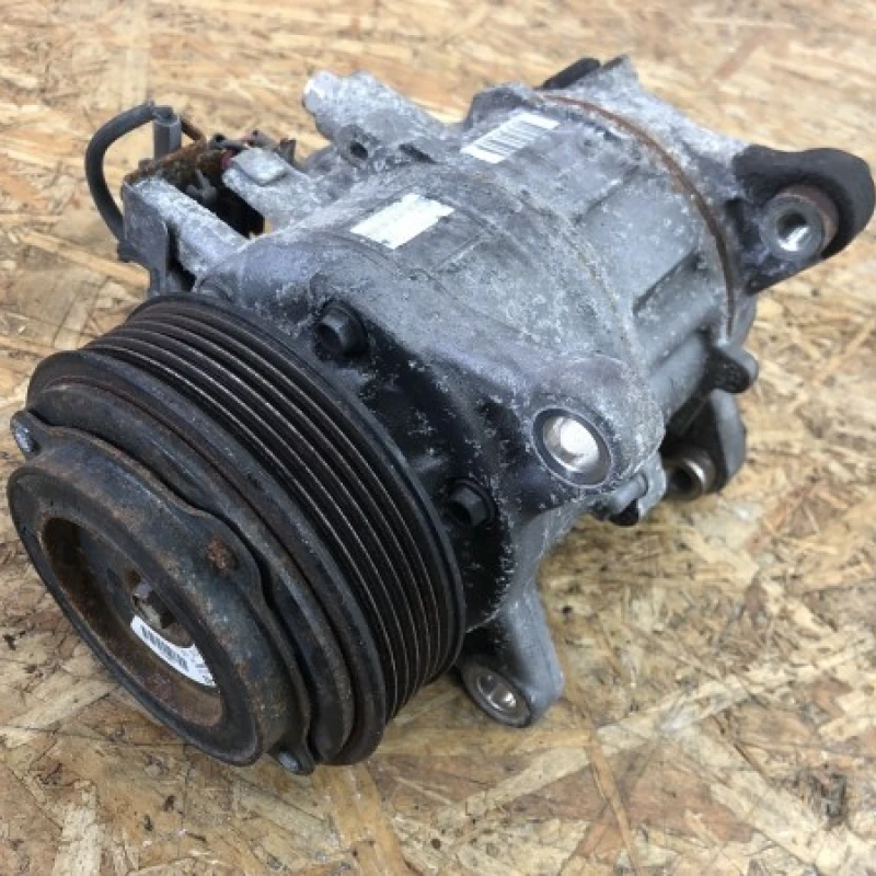 Compresor AC / BMW Seria 3 E90 2011 / Climatizare