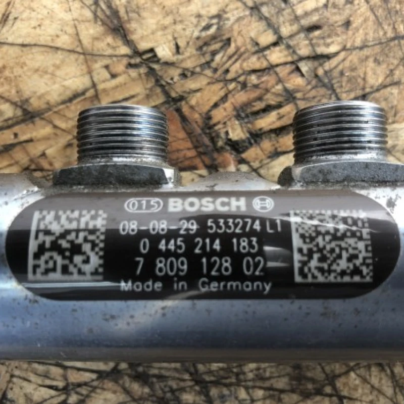 Rampa injectoare / BMW Seria 3 E90 2011 / Motor, racire si evacuare