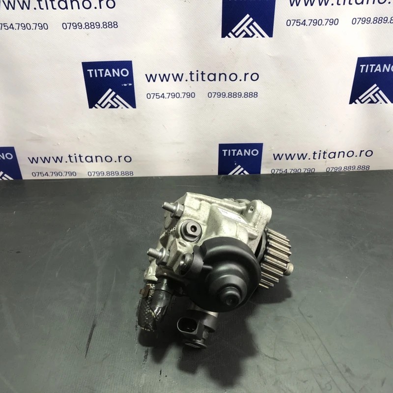 Pompa de injectie inalte / Volkswagen Passat B7 2013 / Motor, racire si evacuare