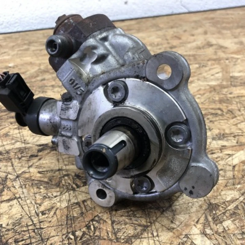 Pompa de injectie BMW 
