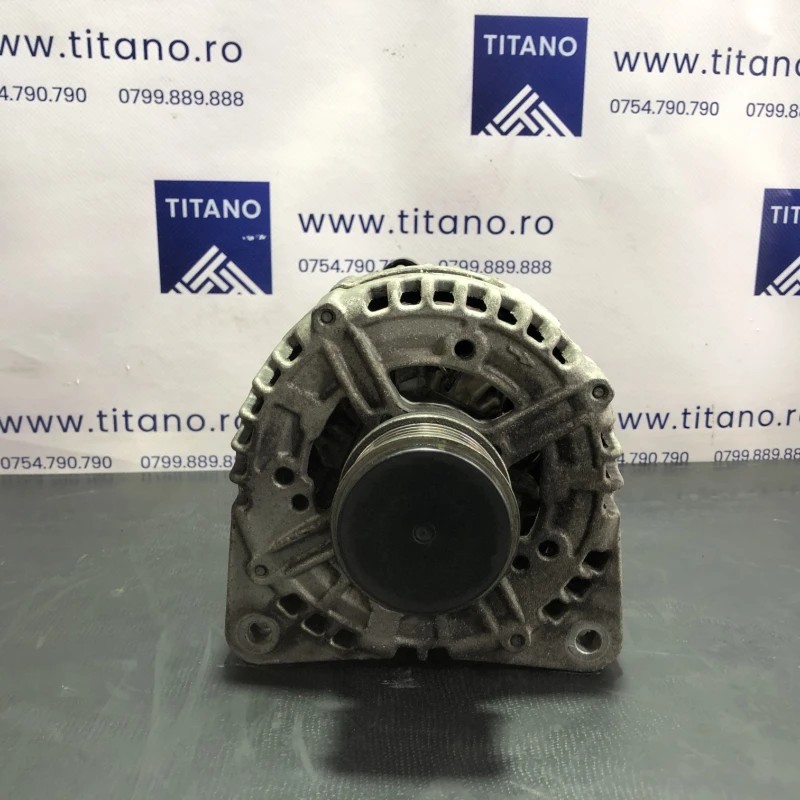 Alternator / Volkswagen Passat B7 2013 / Motor, racire si evacuare