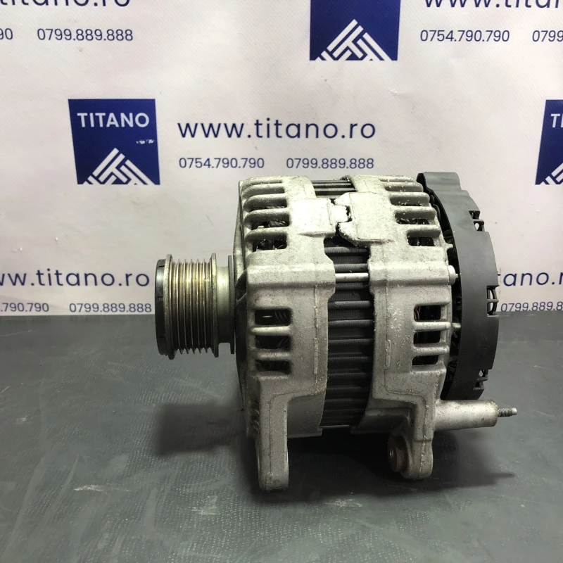 Alternator / Volkswagen Passat B7 2013 / Motor, racire si evacuare