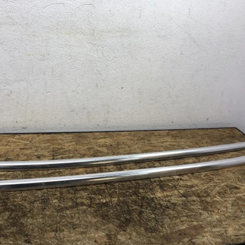 Bari longitudinale / Audi A4 B8 2013 / Caroserie, oglinzi si faruri