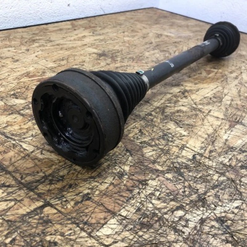 Planetar stanga spate / Volkswagen Passat B6 2010 / Directie si suspensie