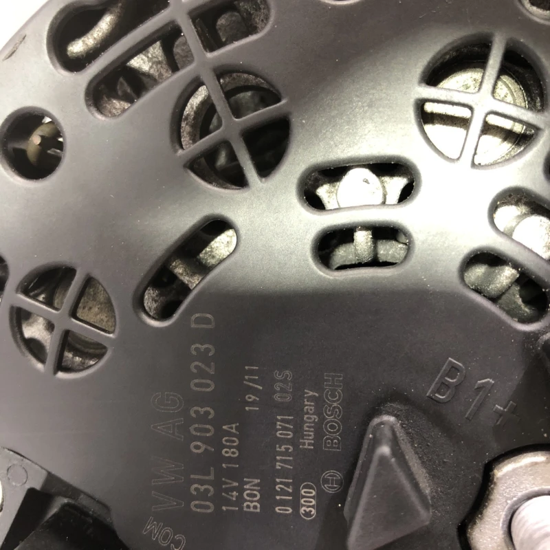 Alternator / Volkswagen Passat B7 2013 / Motor, racire si evacuare