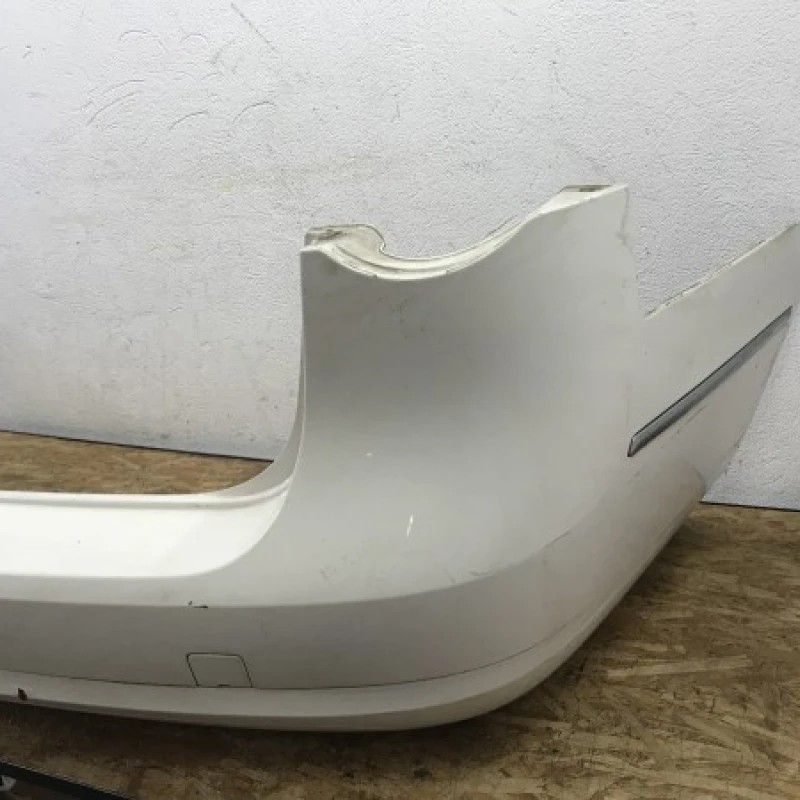 Bara spate / Volkswagen Passat B6 2007 / Caroserie, oglinzi si faruri