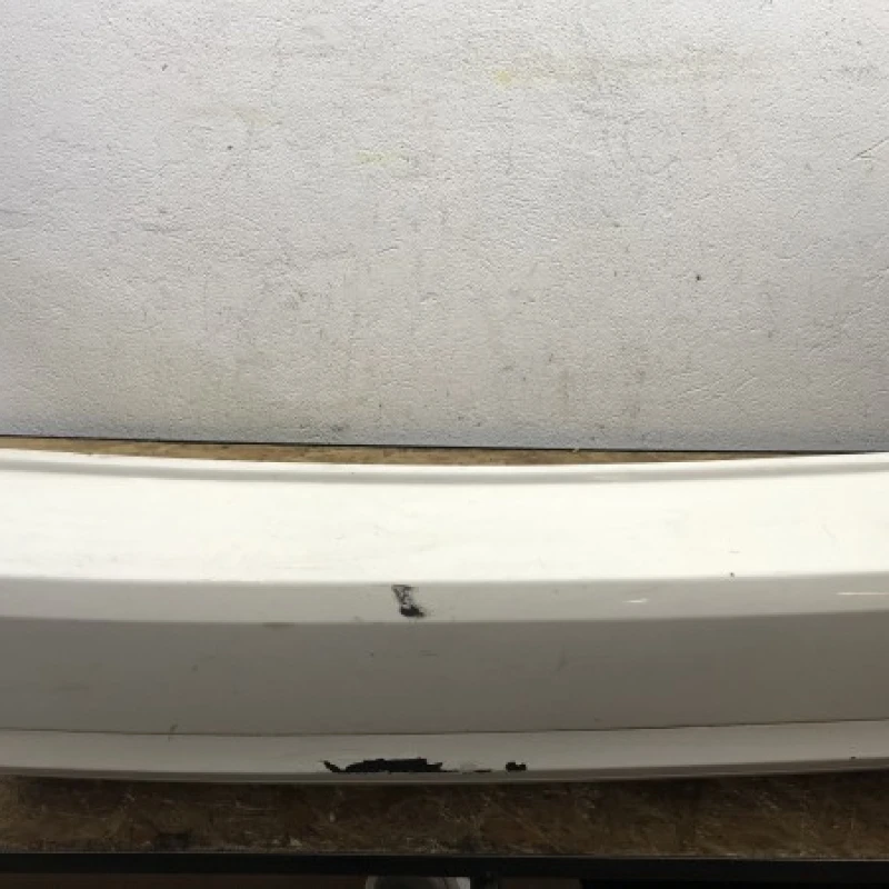 Bara spate / Volkswagen Passat B6 2007 / Caroserie, oglinzi si faruri