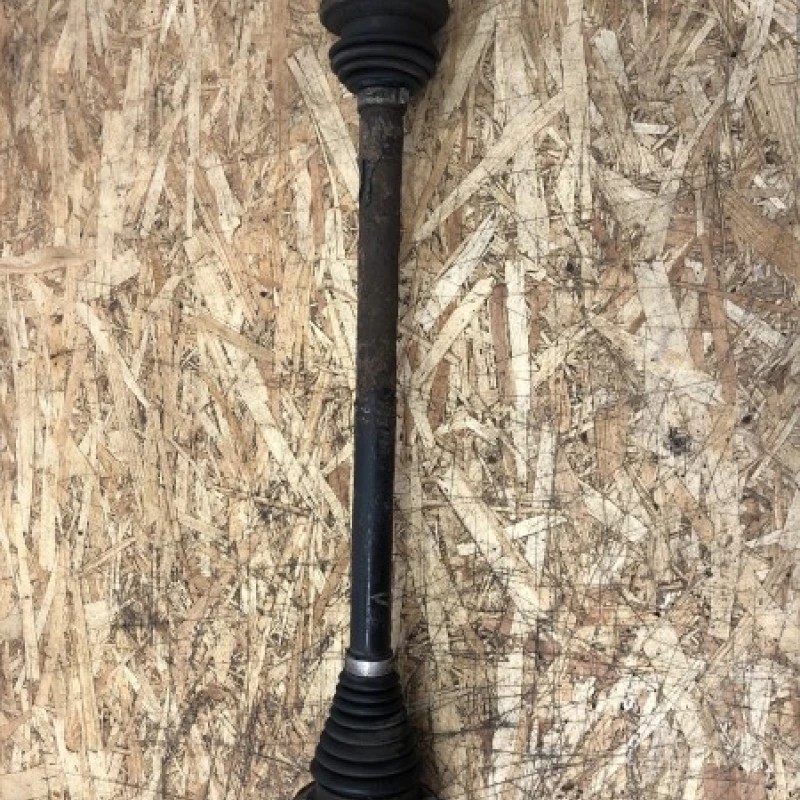 Planetara dreapta spate / Volkswagen Passat B6 2010 / Directie si suspensie