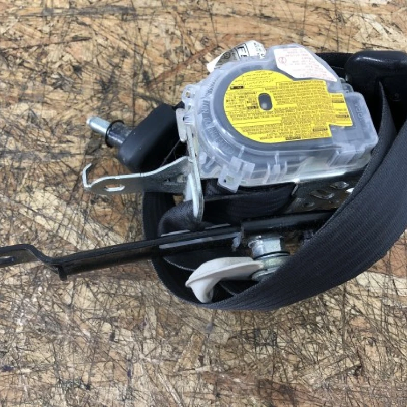 Centura dreapta fata Subaru 