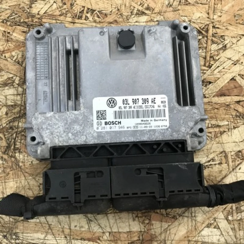 Calculator motor ECU Volkswagen 