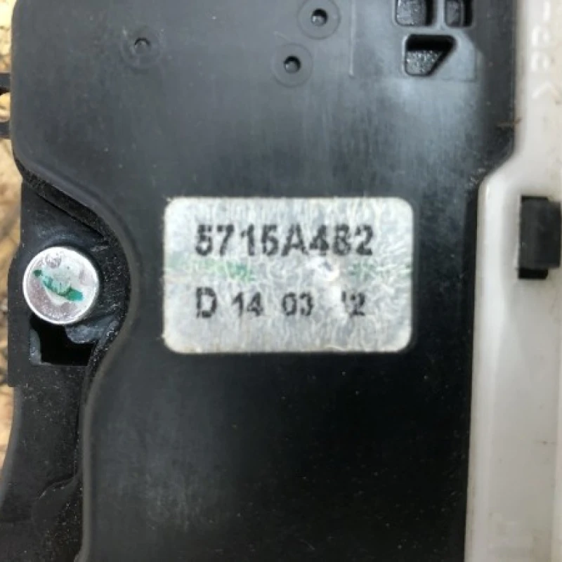 Iala broasca usa dreapta fata / Mitsubishi L 200 L 200 2015 / Interior