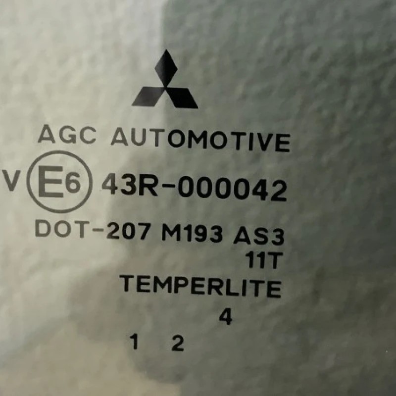 Geam dreapta spate / Mitsubishi L 200 L 200 2015 / Caroserie, oglinzi si faruri