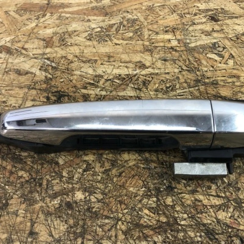 Maner usa dreapta spate / Mitsubishi L 200 L 200 2015 / Caroserie, oglinzi si faruri