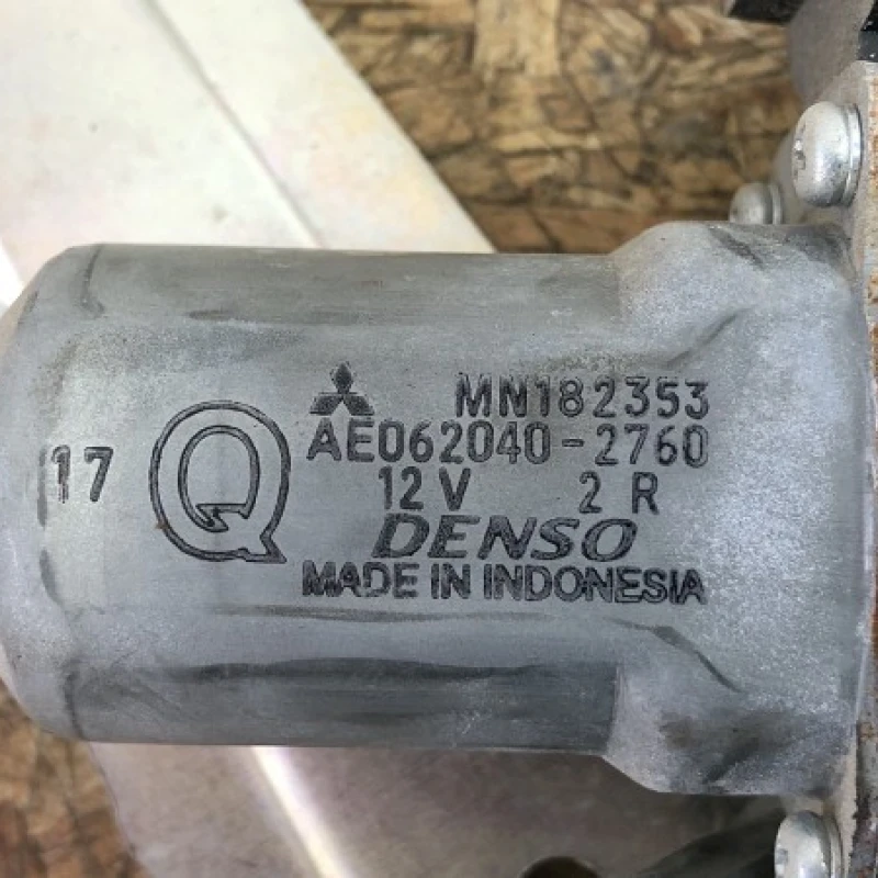 Macara geam dreapta spate / Mitsubishi L 200 L 200 2015 / Audio si electronice