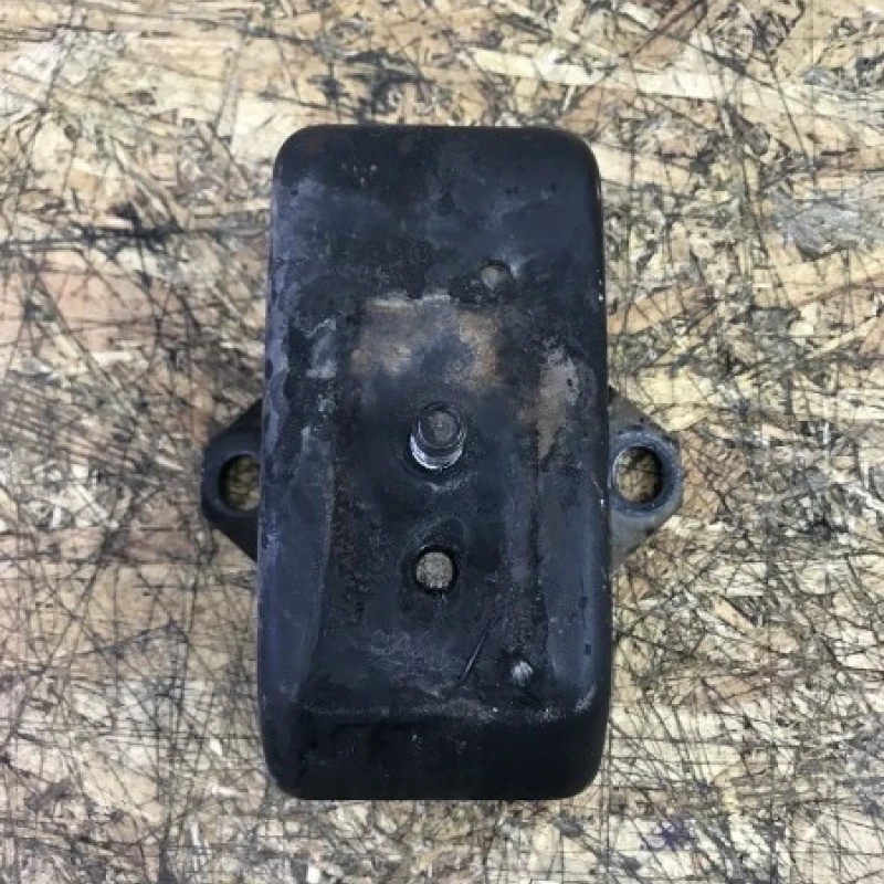 Suport motor dreapta / Mitsubishi L 200 L 200 2015 / Motor, racire si evacuare