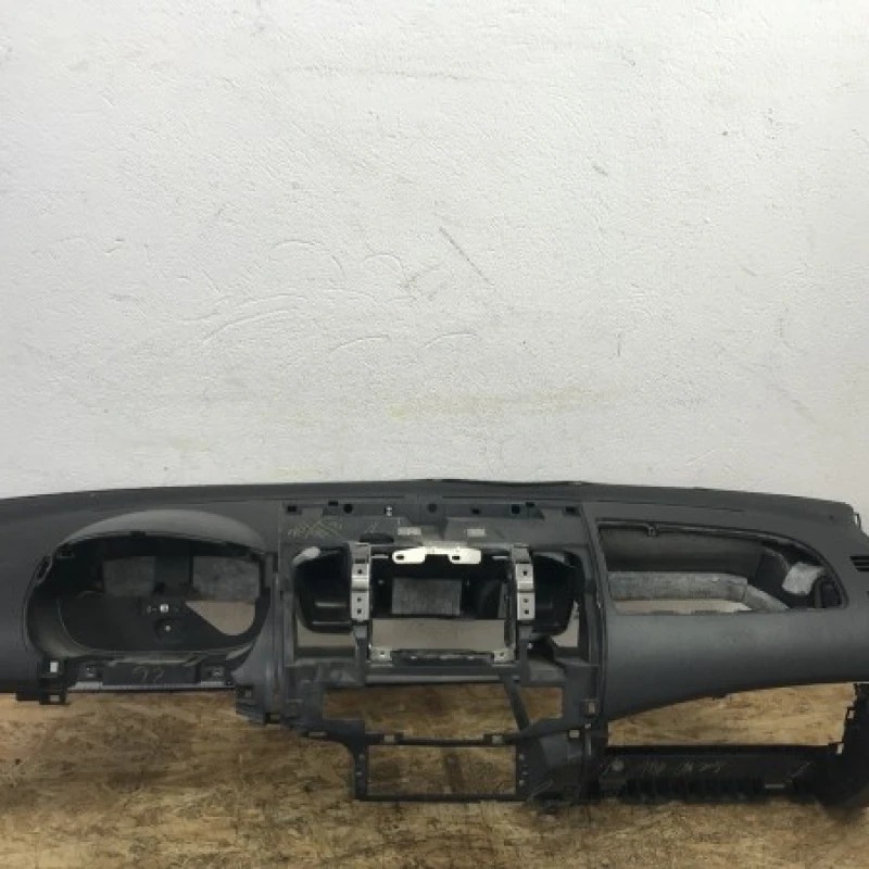 Plansa bord / Mitsubishi L 200 L 200 2015 / Interior