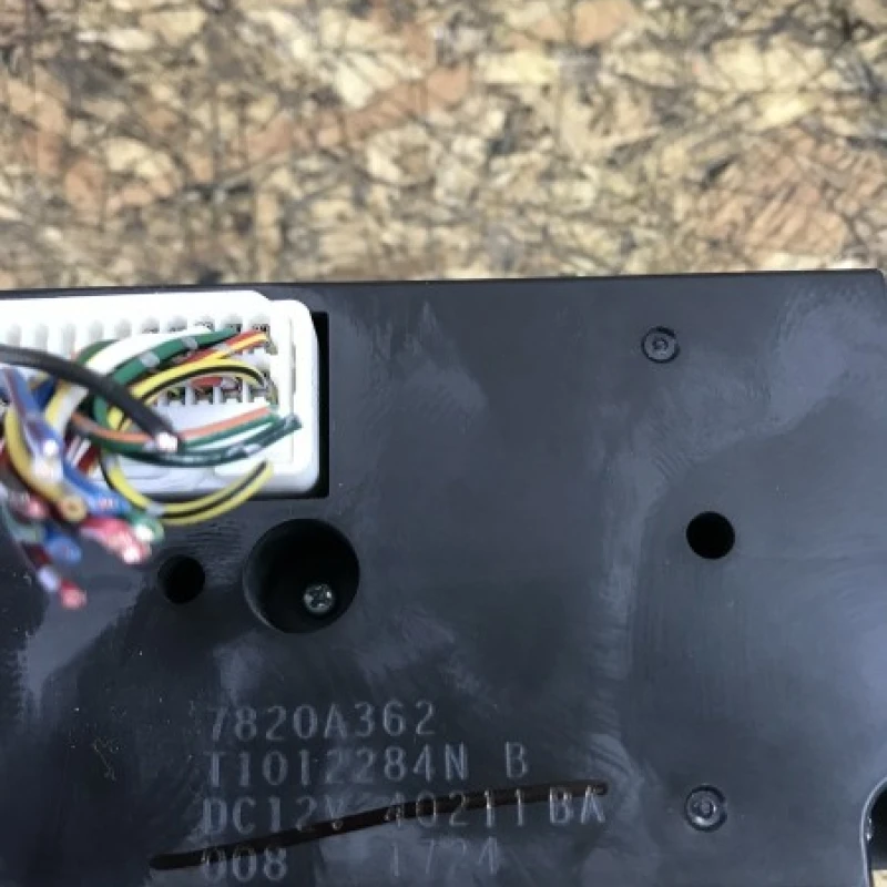 Climatronic / Mitsubishi L 200 L 200 2015 / Interior