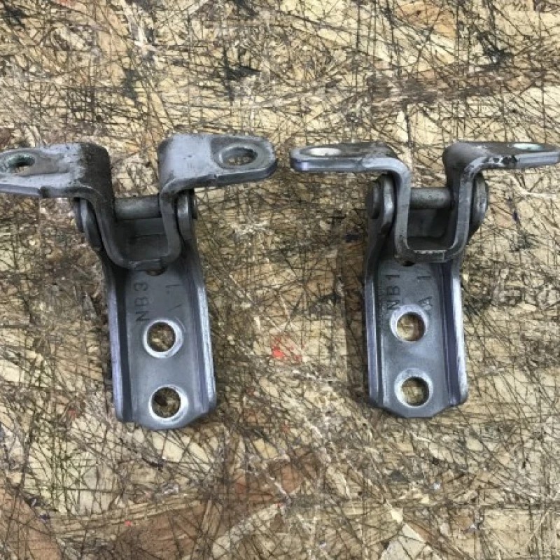 Balamale usa dreapta fata / Mitsubishi L 200 L 200 2015 / Caroserie, oglinzi si faruri