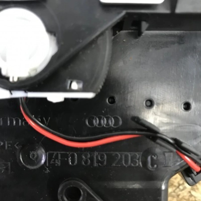 Grila ventilatie spate / Audi A6 C6 2007 / Interior