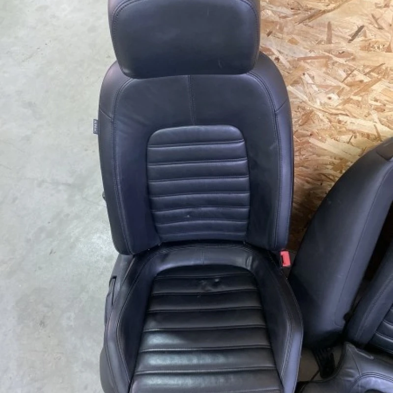 Scaune fata spate interior / Volkswagen Passat B7 2014 / Interior