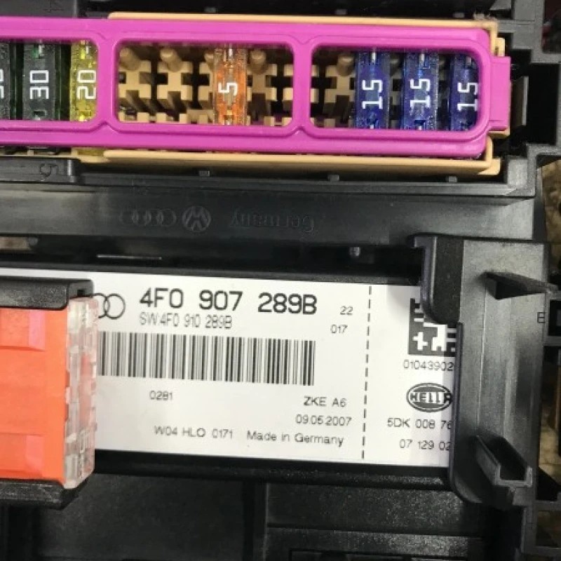 Calculator confort / Audi A6 C6 2007 / Audio si electronice