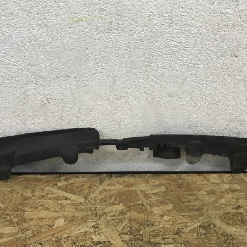 Deflector radiator / Volkswagen Passat B7 2014 / Caroserie, oglinzi si faruri
