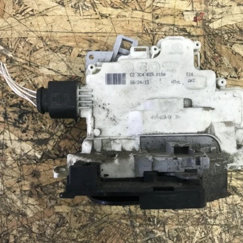 Iala broasca stanga spate Volkswagen 