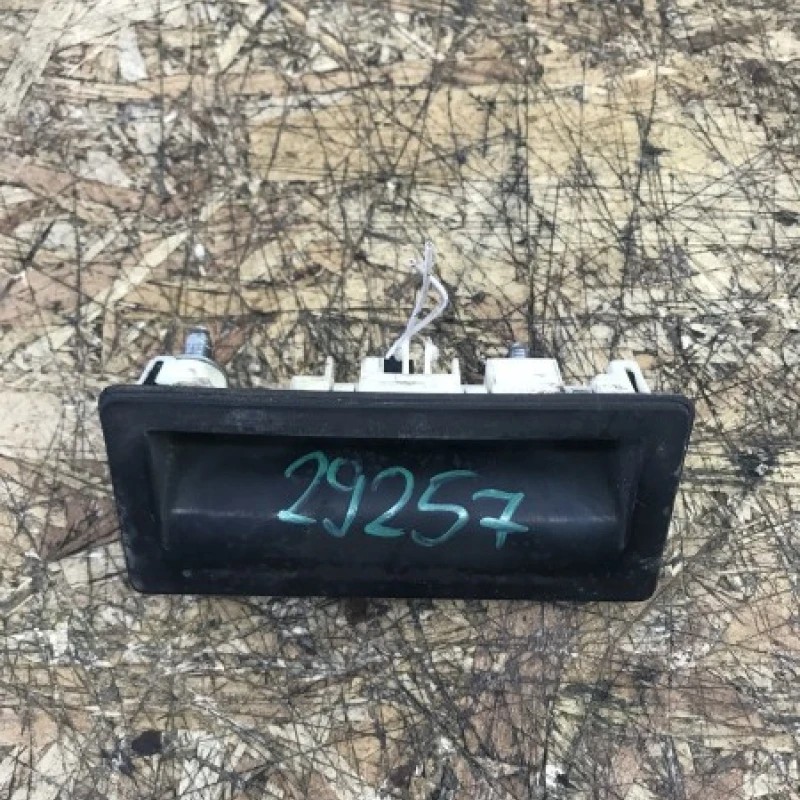 Buton deschidere haion / Volkswagen Passat B7 2014 / Caroserie, oglinzi si faruri