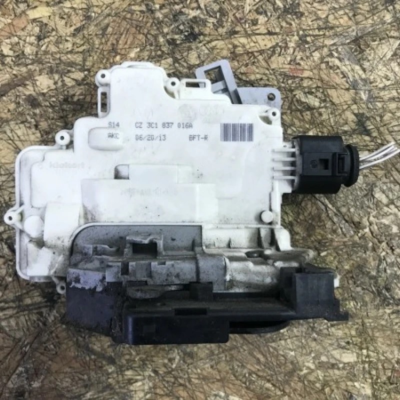 Iala broasca usa dreapta fata / Volkswagen Passat B7 2014 / Caroserie, oglinzi si faruri