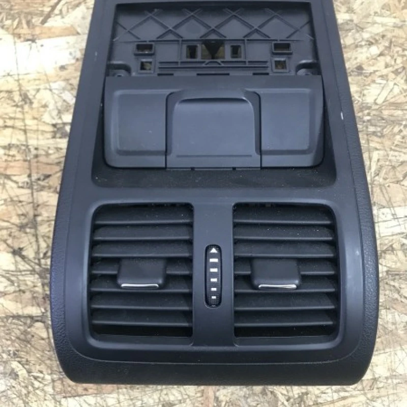 Grila ventilatie cotiera spate Volkswagen 