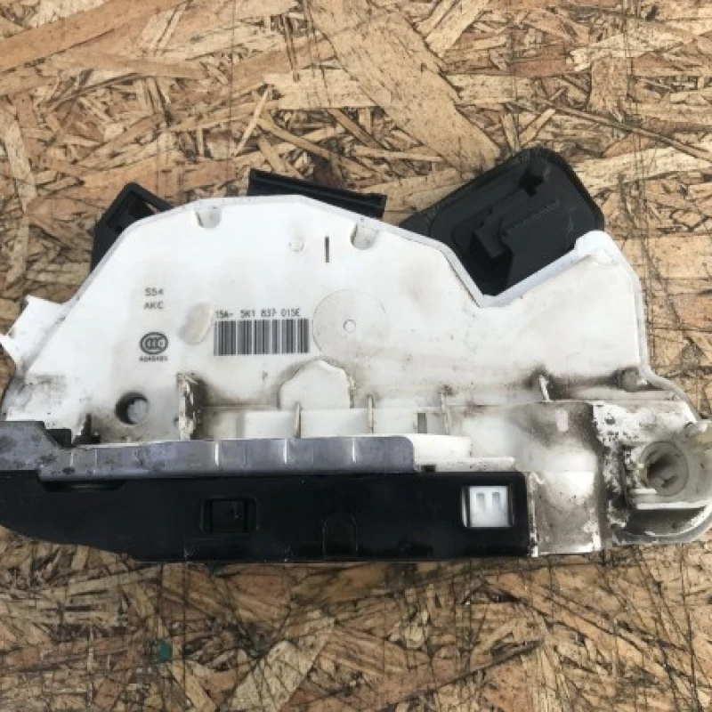 Iala broasca usa stanga fata Volkswagen 