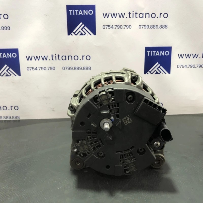Alternator / Volkswagen Passat B7 2012 / Motor, racire si evacuare