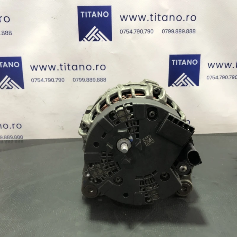 Alternator / Volkswagen Passat B7 2012 / Motor, racire si evacuare