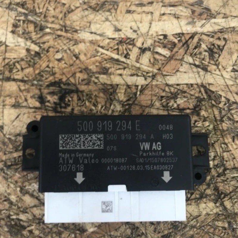 Modul senzori parcare / Volkswagen Golf MK7 Alltrack 2016 / Audio si electronice
