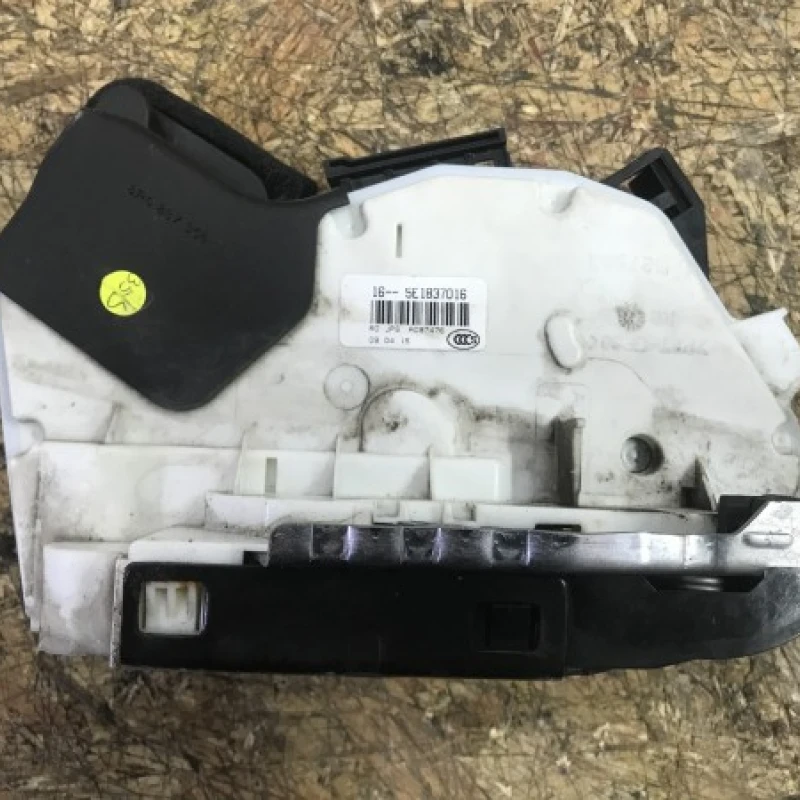 Iala broasca usa dreapta fata Volkswagen 