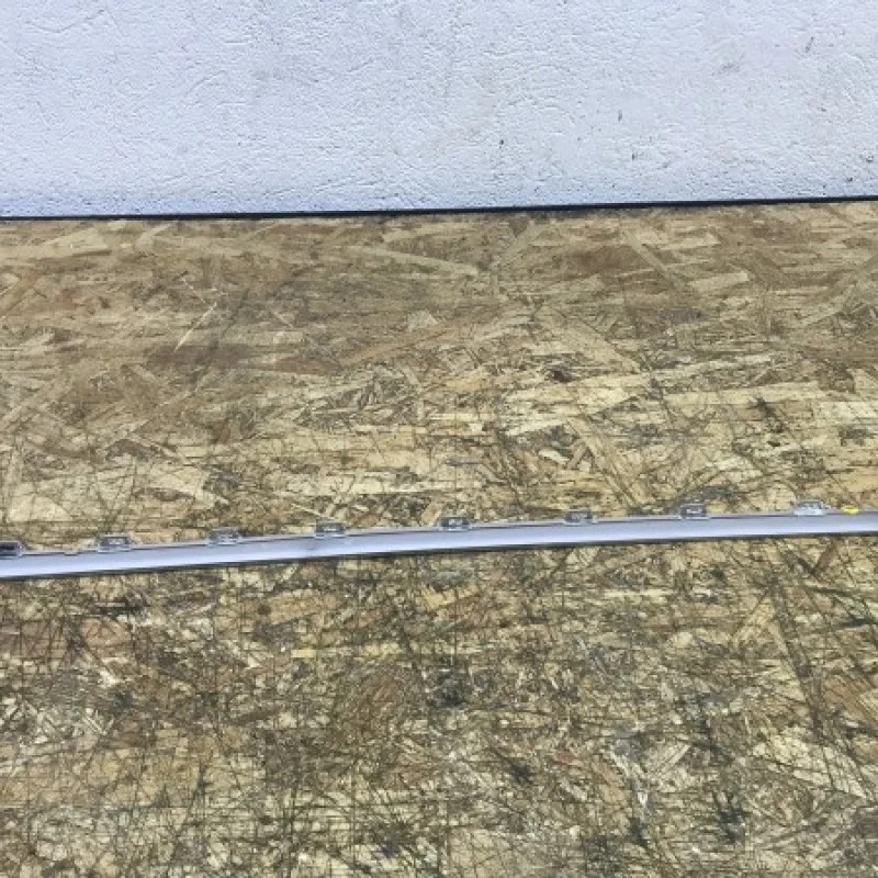 Led usa stanga fata Volkswagen Passat B8 2016