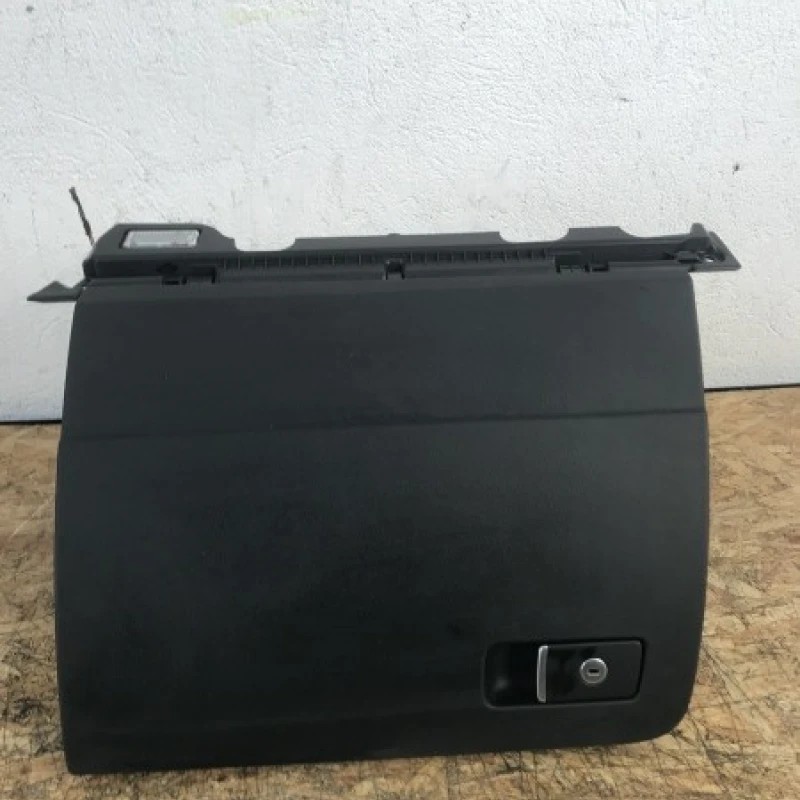 Torpedou Volkswagen Passat B8 2016