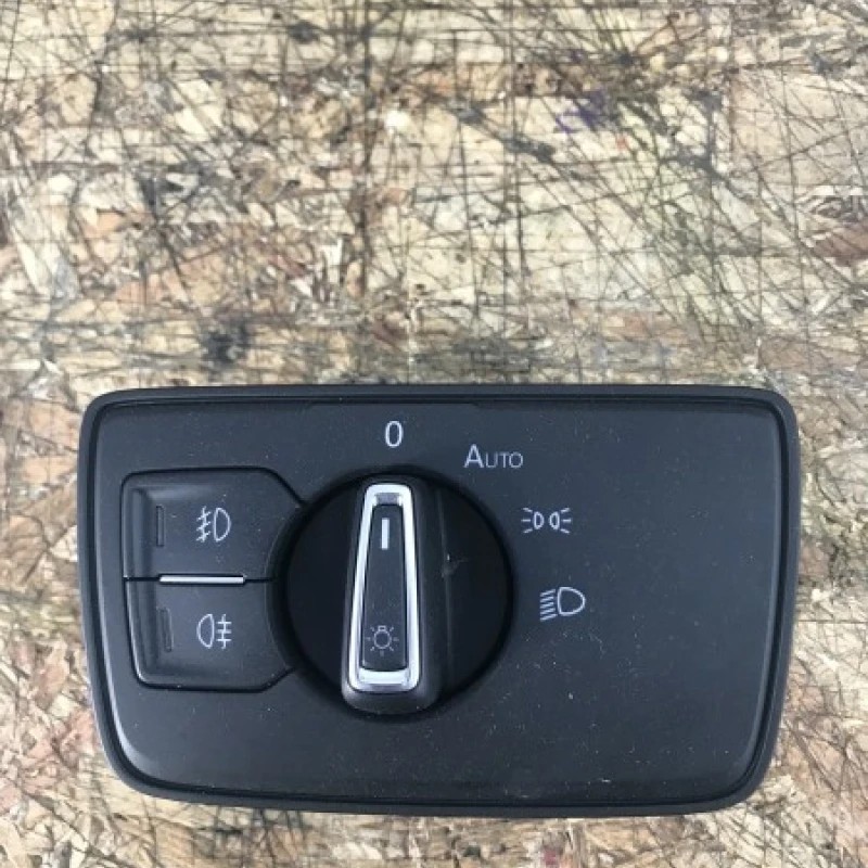 Bloc lumini Volkswagen Passat B8 2016