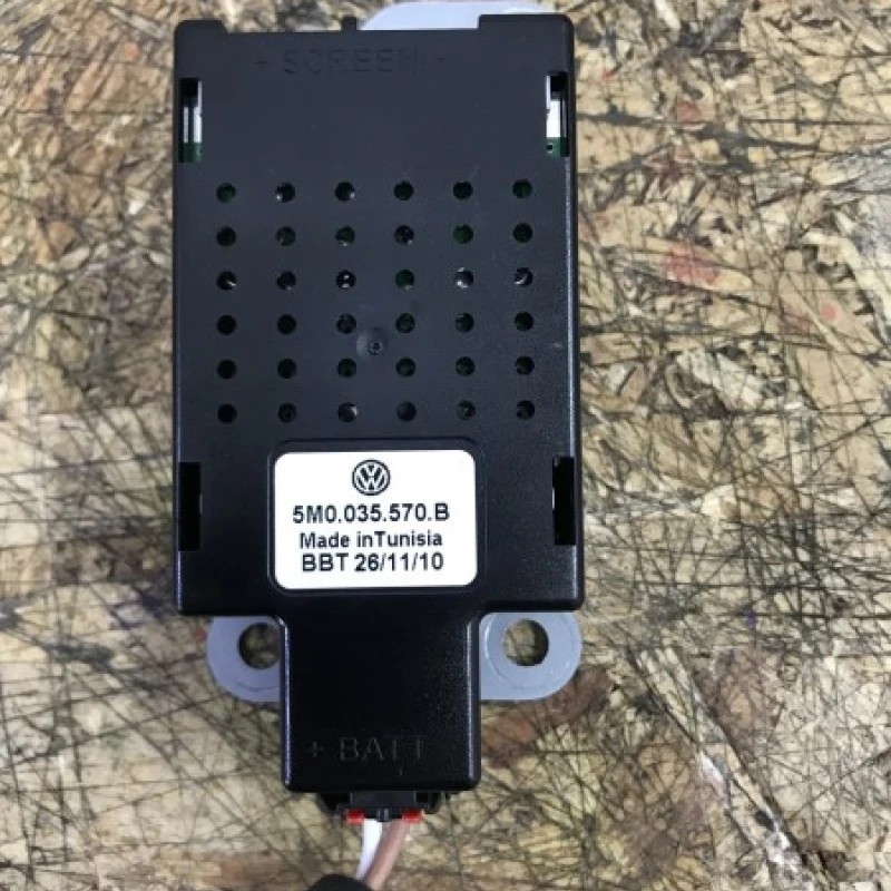 Amplificator antena Volkswagen Golf Plus MK6 2011