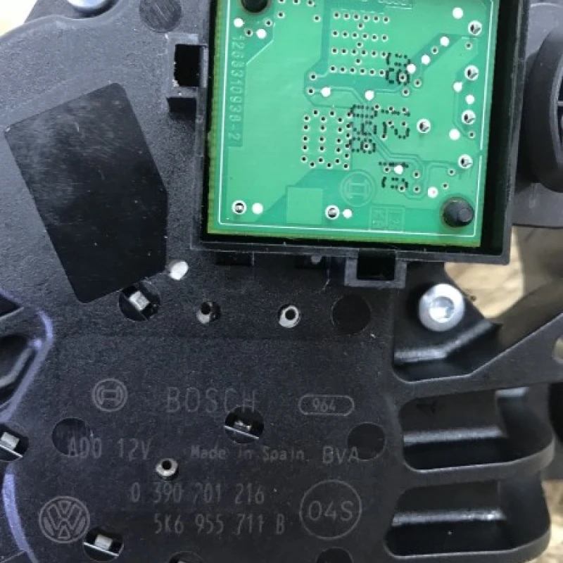 Motoras stergator haion / Volkswagen Golf Plus MK6 2011 / Caroserie, oglinzi si faruri